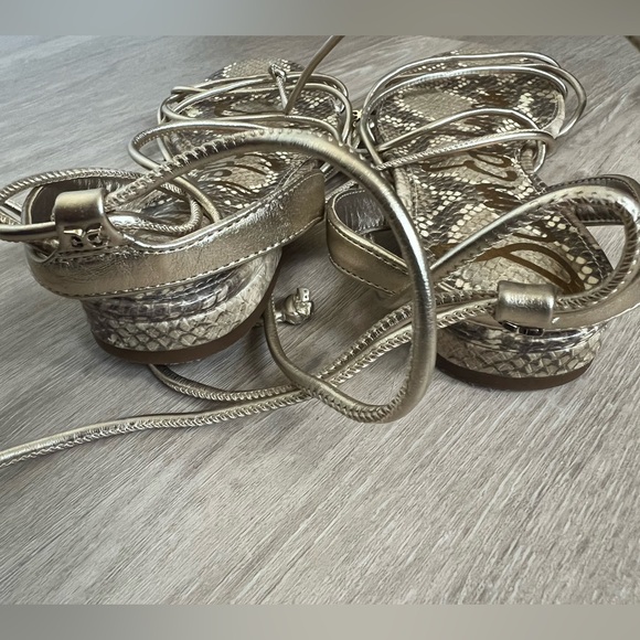 Sam Edelman Tihana Gold Snakeskin Strappy Gladiator Sandals - Picture 4 of 7